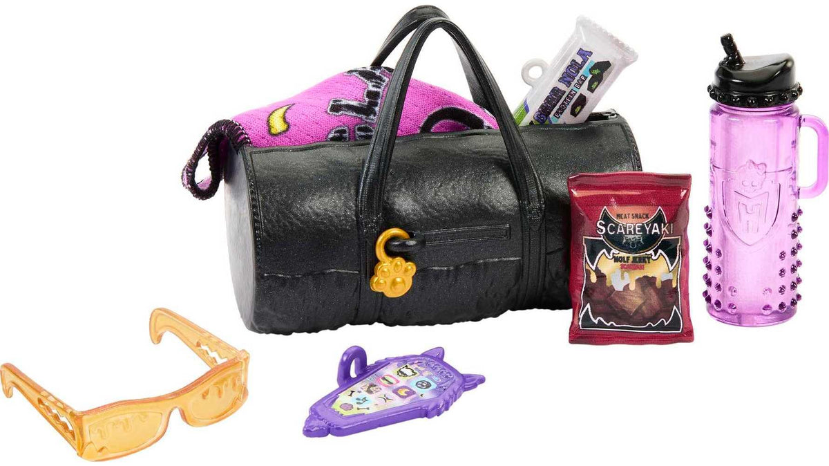 Monster High Doll with Pet Gargoyle Bulldog and Themed Accessories O9239